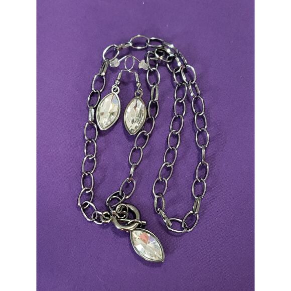 Sparkly Clear Rhinestone Crystal Necklace & Earrings Set Front Toggle Gunmetal - Picture 5 of 8